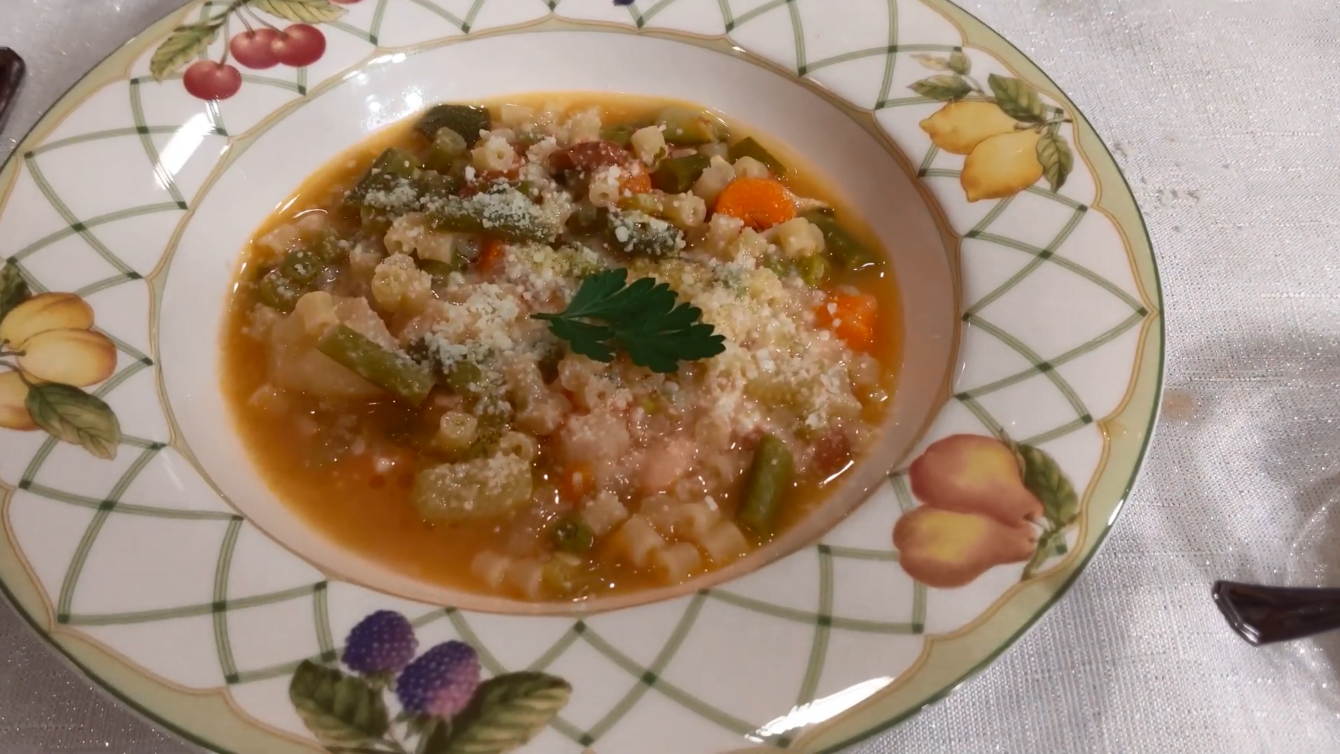 Easy Classic Minestrone Soup - Aberdeen's Kitchen